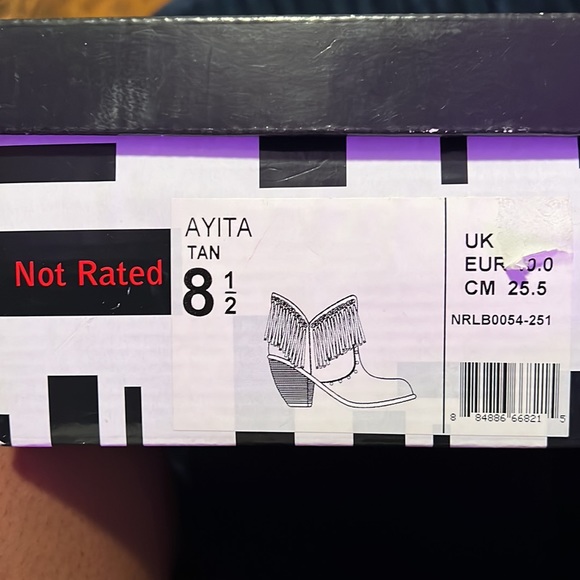 Not Rated Ayita size 8.5 Tan Fringe Bootie BNWB - Picture 9 of 9